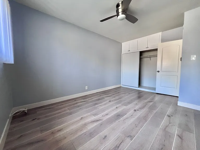 925 E. 5th Street — Photo 13