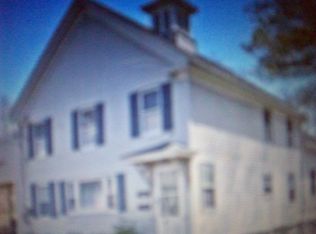 7 Lincoln St APT 4, Georgetown, MA 01833