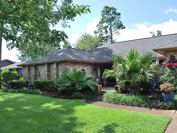 4th image of 207 Williamsburg Dr