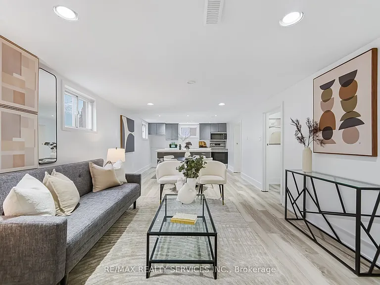 6 Bonnyview Dr #LOWER — Photo 7