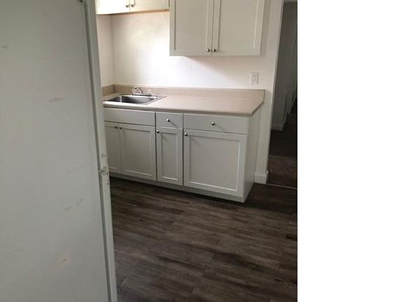 3rd image of 307 N Caroline St