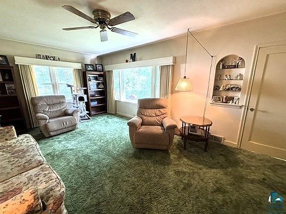 3rd image of 3809 E 2nd Ave