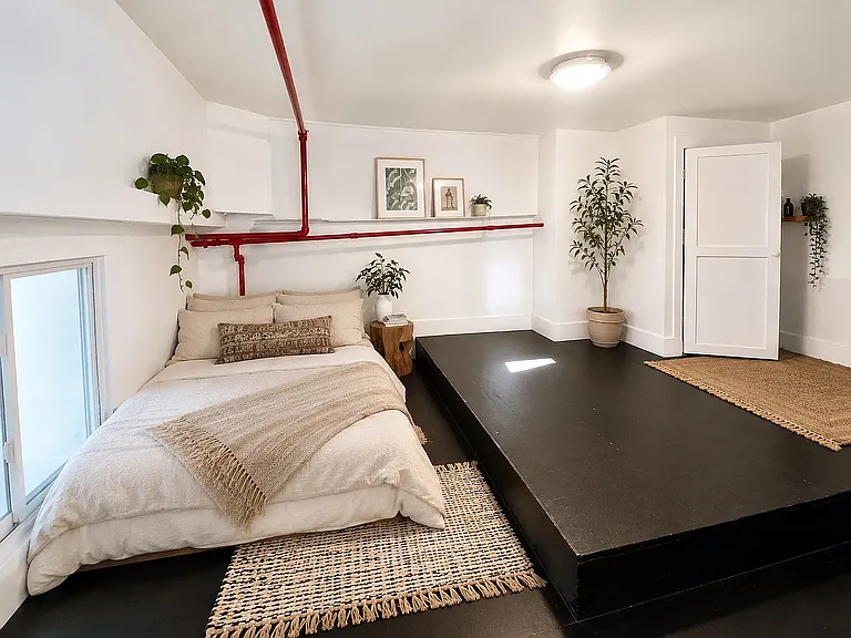 345 Eldert St #310 — Photo 5