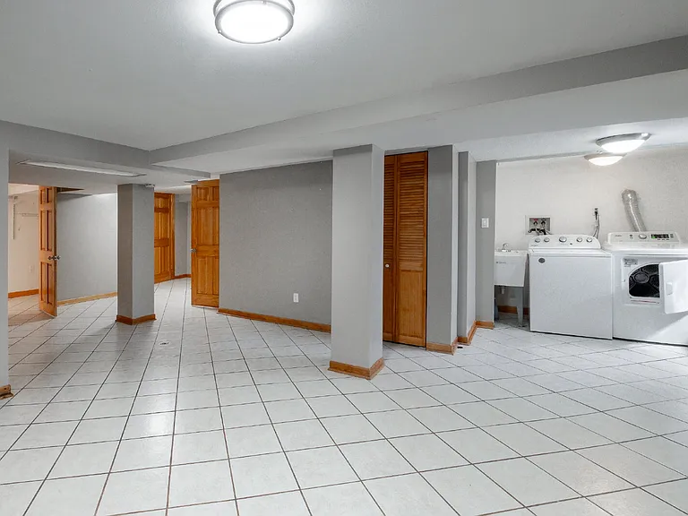 3403 N Hamlin Ave #1 — Photo 11