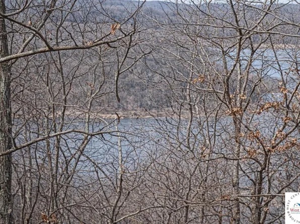 3925 NE 1075 Pvt Rd, Osceola, MO 64776