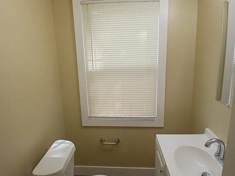 17170 Bradford Ave — Photo 5