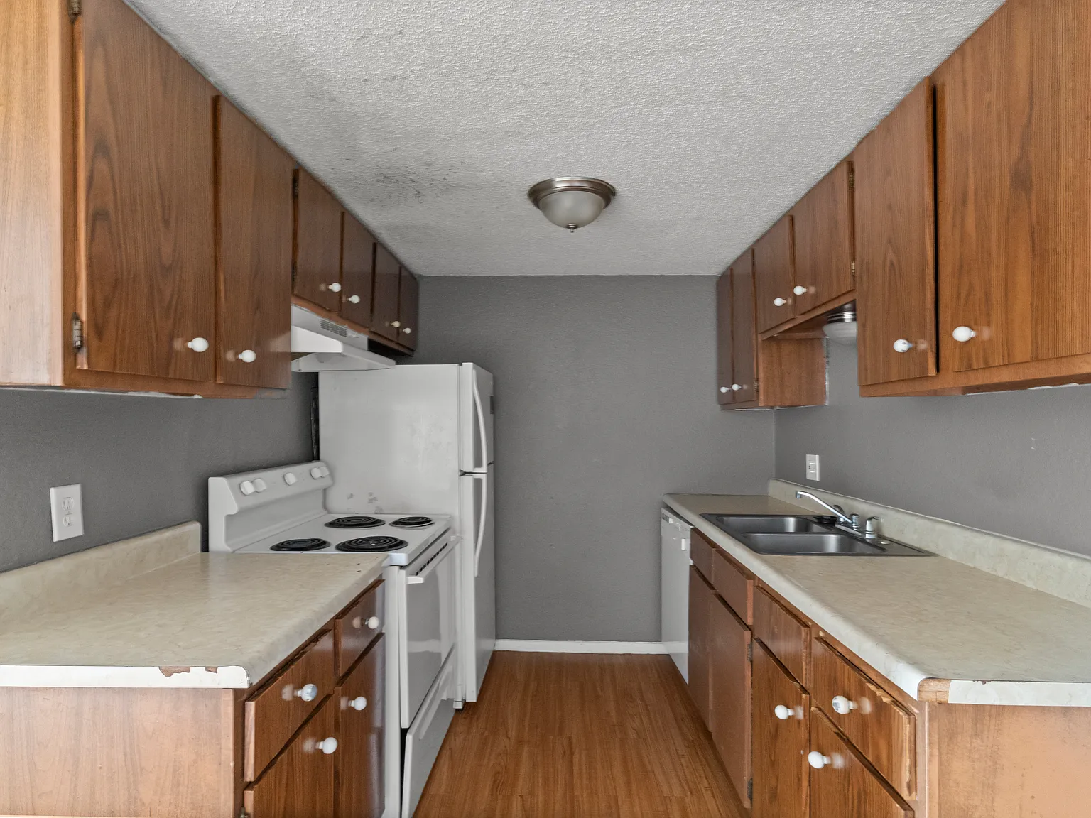 1 bed, 1000 sqft, $825 — Photo 2