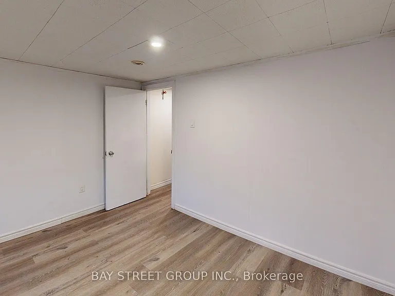 106 Wye Valley Rd #BASEMENT — Photo 5