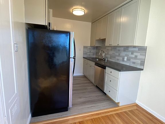 3rd image of 2649 Polk St APT 12