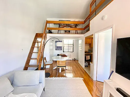 Rented by J PRESTON AND ASSOCIATES INC | media 4