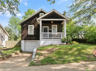 7515 Weaver Ave, Saint Louis, MO 63143
