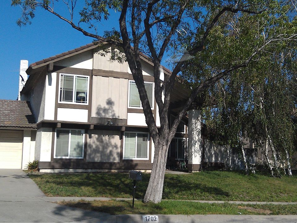 Nice tree lined community