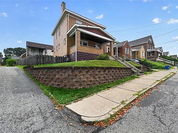 3rd image of 3001 Hazelhurst Ave