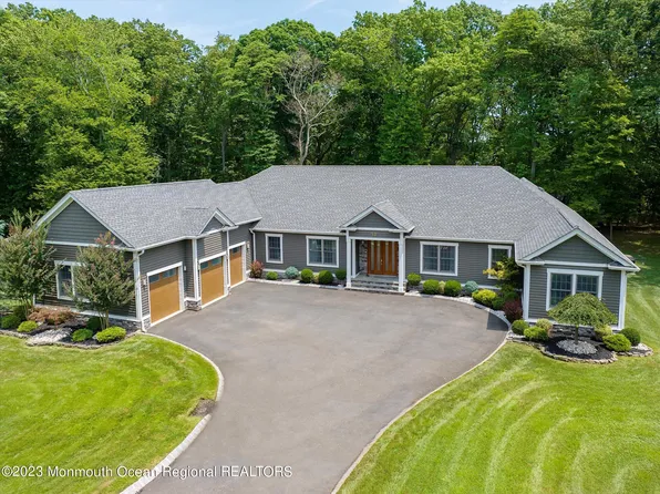 18 Conover Lane, Manalapan, NJ 07726
