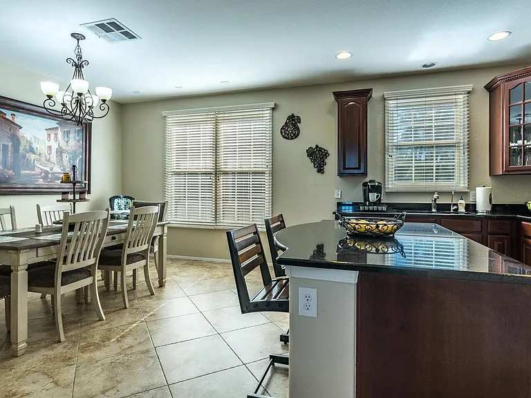 1628 E Canyon Creek Dr — Photo 19