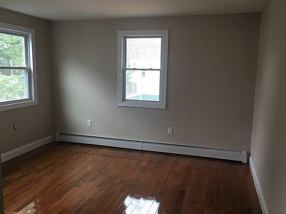5th image of 16708 142nd Avenue # Fl 2nd