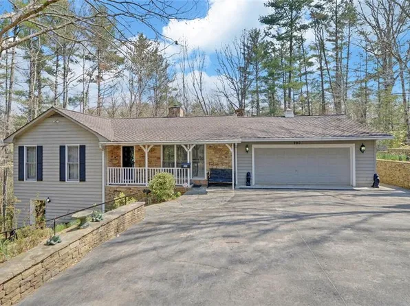 290 Waterfall Dr, Cleveland, GA 30528
