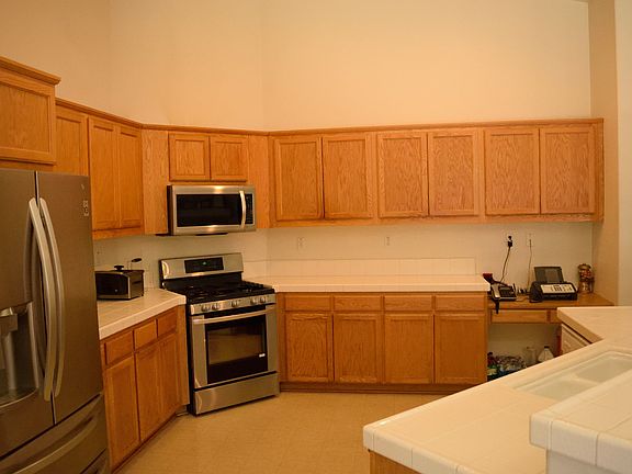 4th image of 8614 Glacier Point Dr
