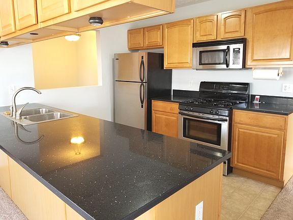 4th image of 919 Penny Ln #919