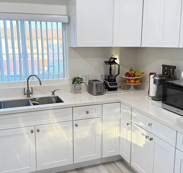 4704 Florence Ave — Photo 5