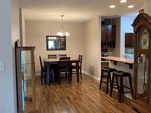 5th image of 2526 Big Bear Ln