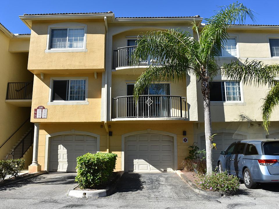 1st image of 500 Crestwood Court N #506