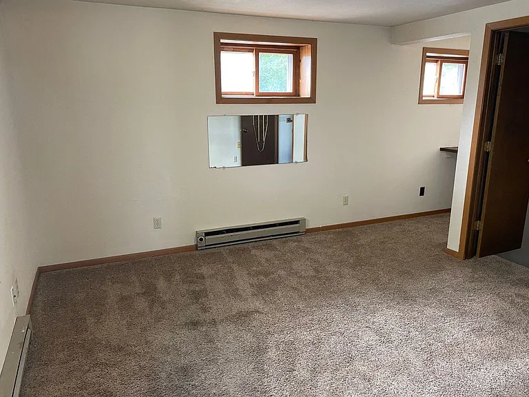 423 N 1st Ave — Photo 9
