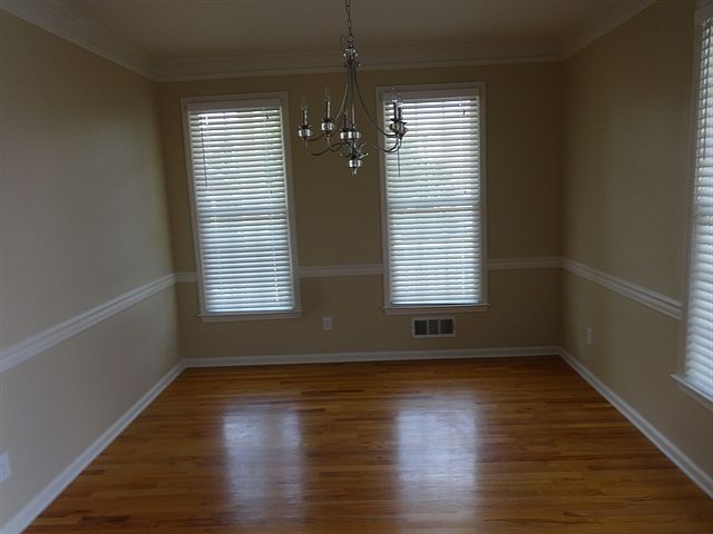 2nd image of 2511 S Schiller St