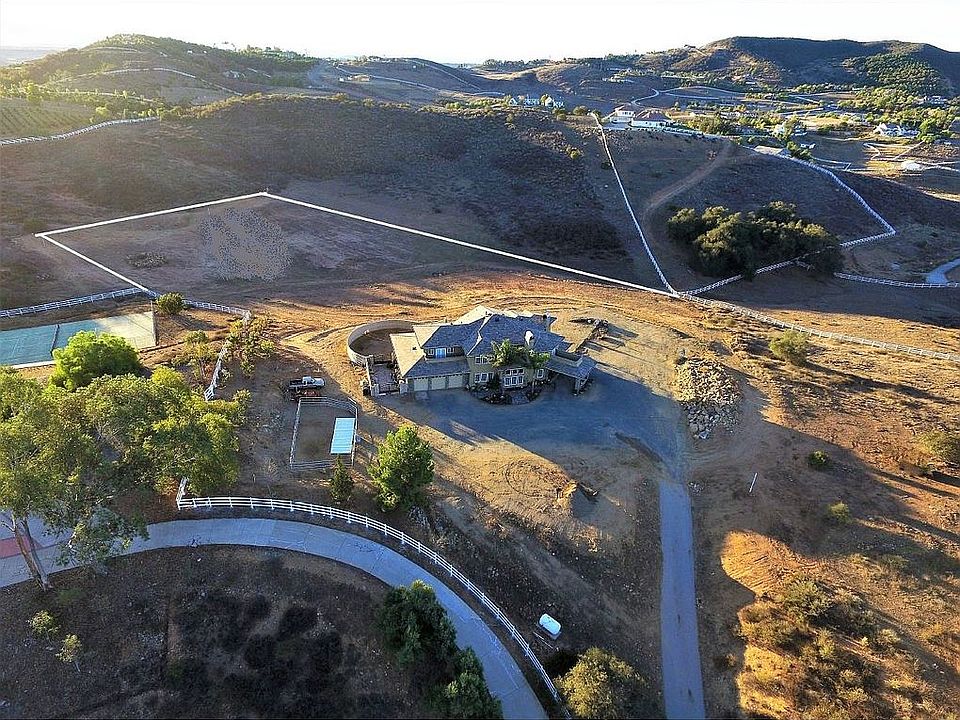1st image of 21215 Avenida De Arboles