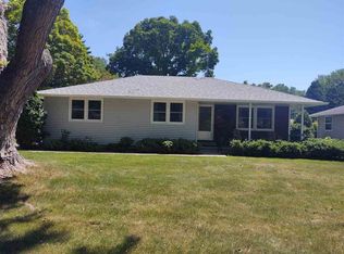 1526 Northpoint St, Oshkosh, WI 54901