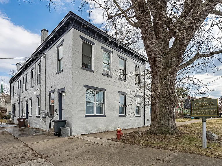 102 Union St #4 — Photo 1