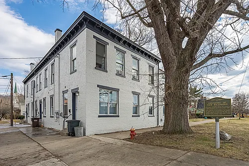 102 Union St #4 Photo 1