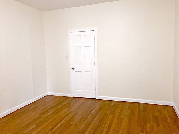 4th image of 645 Ocean Ave APT D1