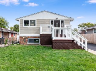 16617 Wolcott Ave, Markham, IL 60428