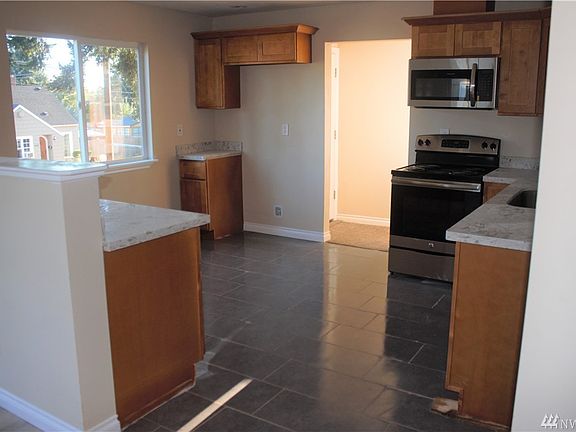 4th image of 3715 S 12th St