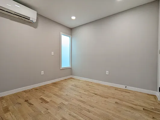 Rented by MySpaceNYC | media 15