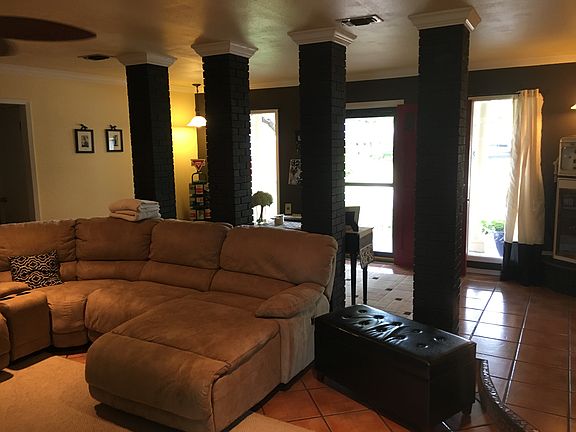 2nd image of 3217 Oak Forest Ct