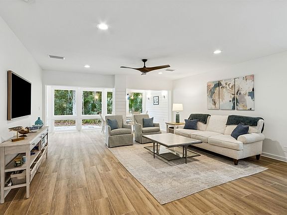 4th image of 3211 Sea Marsh Rd