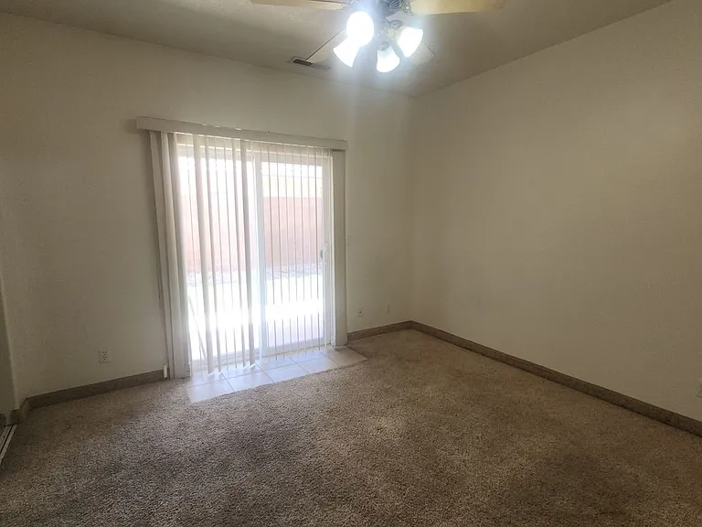 42 N Eastridge Dr — Photo 14