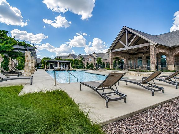2nd image of 7221 Huckleberry Dr