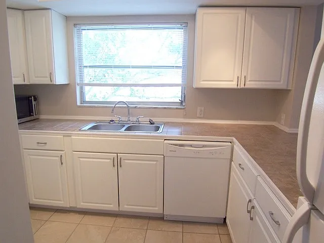 300 34th Avenue North Unit #6 — Photo 4