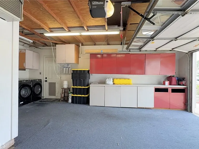 5418 Saratoga St — Photo 34