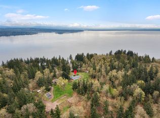 4138 E Camano Dr, Camano Island, WA