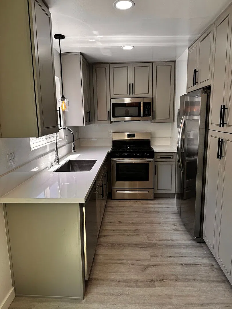 7681 Ellis Ave — Photo 1