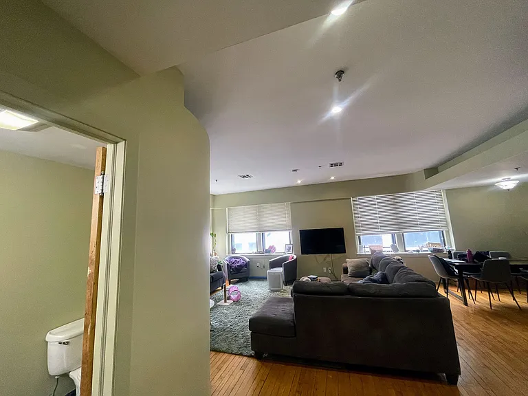 15 East End Lofts — Photo 7