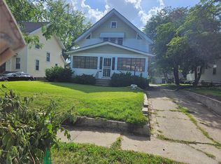 1916 York St, Des Moines, IA 50316