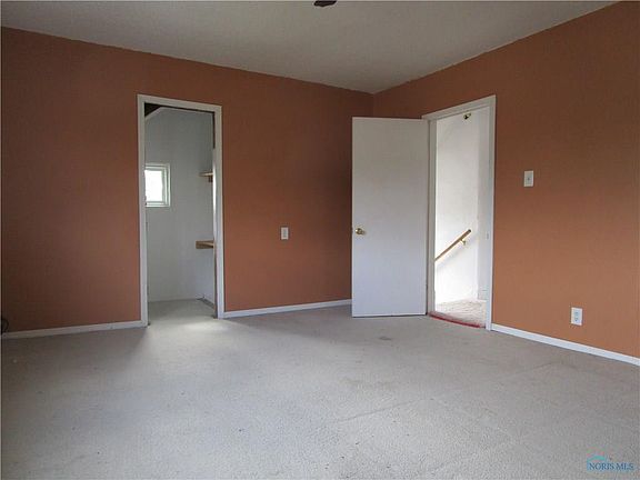 2nd image of 5804 Woodville Rd