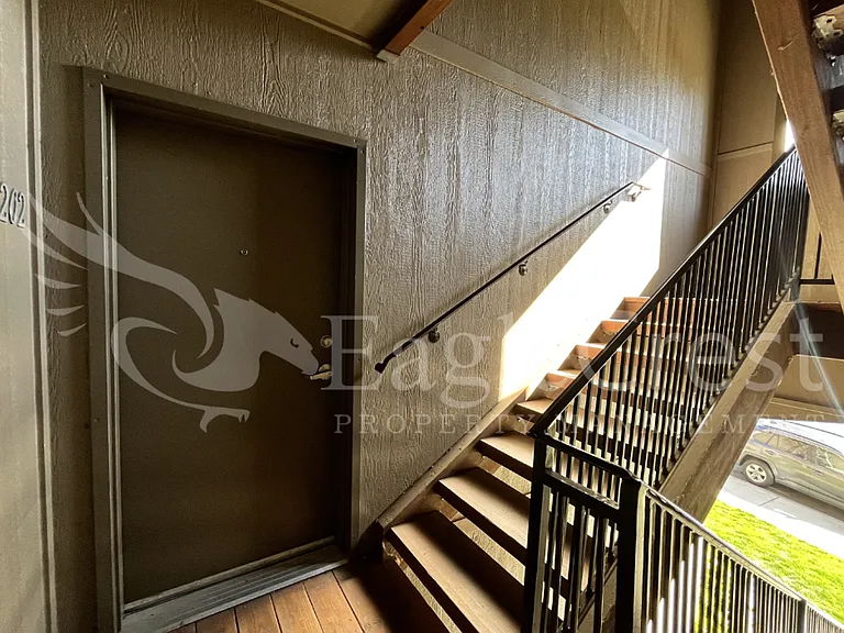 2121 S 2nd Ave #301 — Photo 9