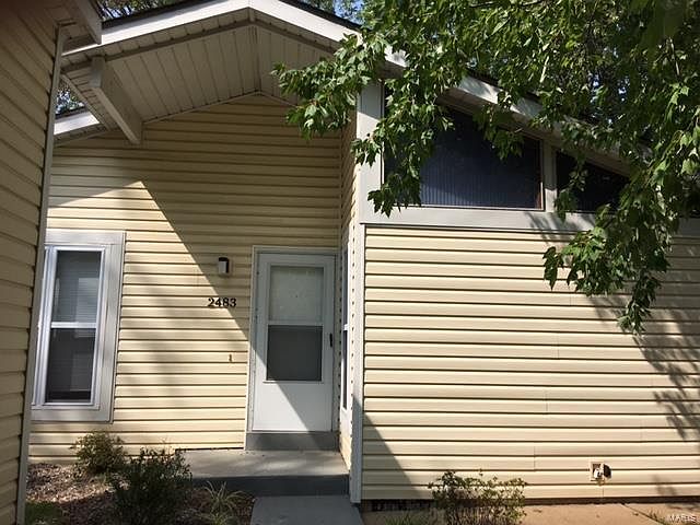 1st image of 2483 Blue Heron Dr
