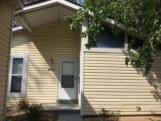 2483 Blue Heron Dr photo 1